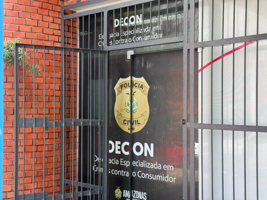 Casal é preso por aplicar golpes com agência de viagens e causar prejuízo de mais de R$ 100 mil em Manaus