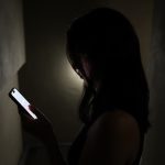 Defensoria orienta sobre violência digital contra mulheres
