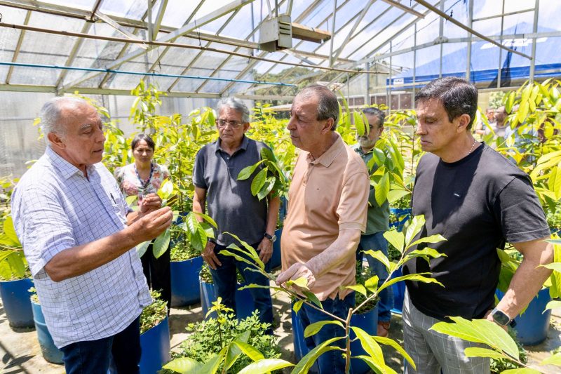 Após investimento de mais de R$ 2,3 milhões, Omar Aziz visita Embrapa e destaca apoio à pesquisa no Amazonas