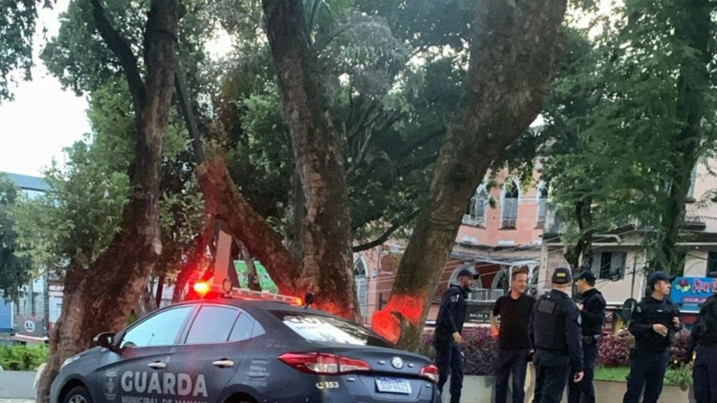 Briga por suposta traição termina com homem morto no Centro de Manaus