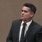 David Almeida deixa Prefeitura de Manaus e vice  Renato Junior assume cargo
