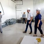 Wilson Lima vistoria obras da primeira Escola de Saúde Pública do Amazonas