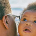 Saiba o que muda com a nova licença-paternidade no Brasil