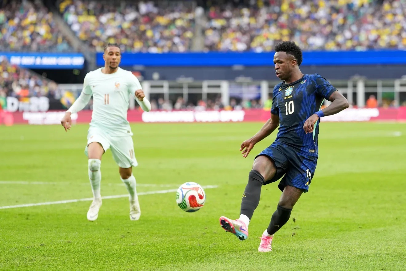 Brasil perde para França por 2 a 1 em amistoso nos EUA