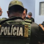 Homem condenado a mais de 148 anos por homicídios e latrocínio é preso no AM