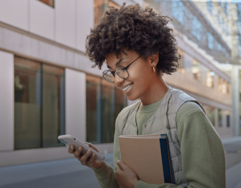 MEC lança biblioteca digital gratuita com mais de 8 mil livros; saiba como acessar