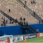 VÍDEO: Partida entre Paysandu e Nacional termina em pancadaria entre torcedores na Arena da Amazônia