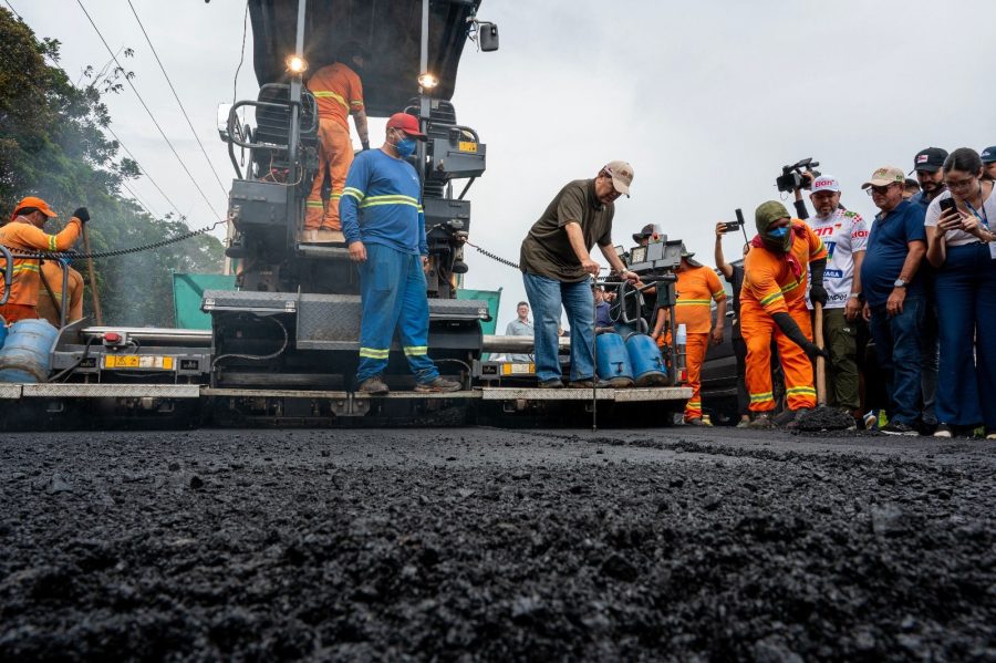 Eduardo Braga avança com licitações para obras na BR-319