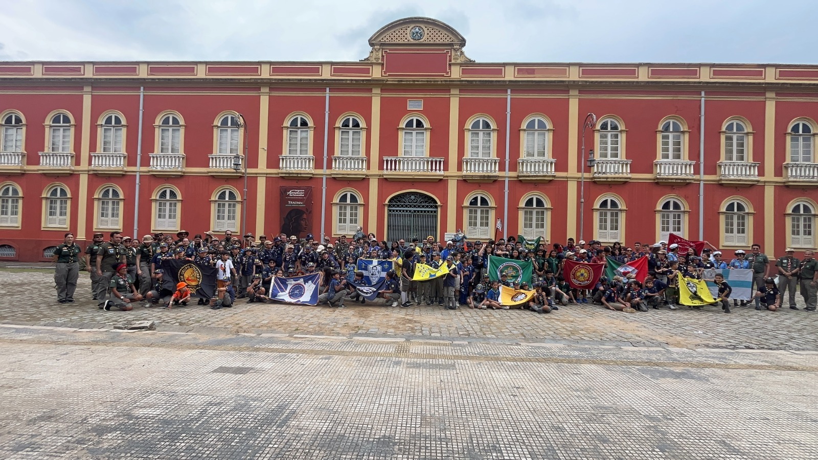 Escoteiros abrem programação no Centro de Manaus