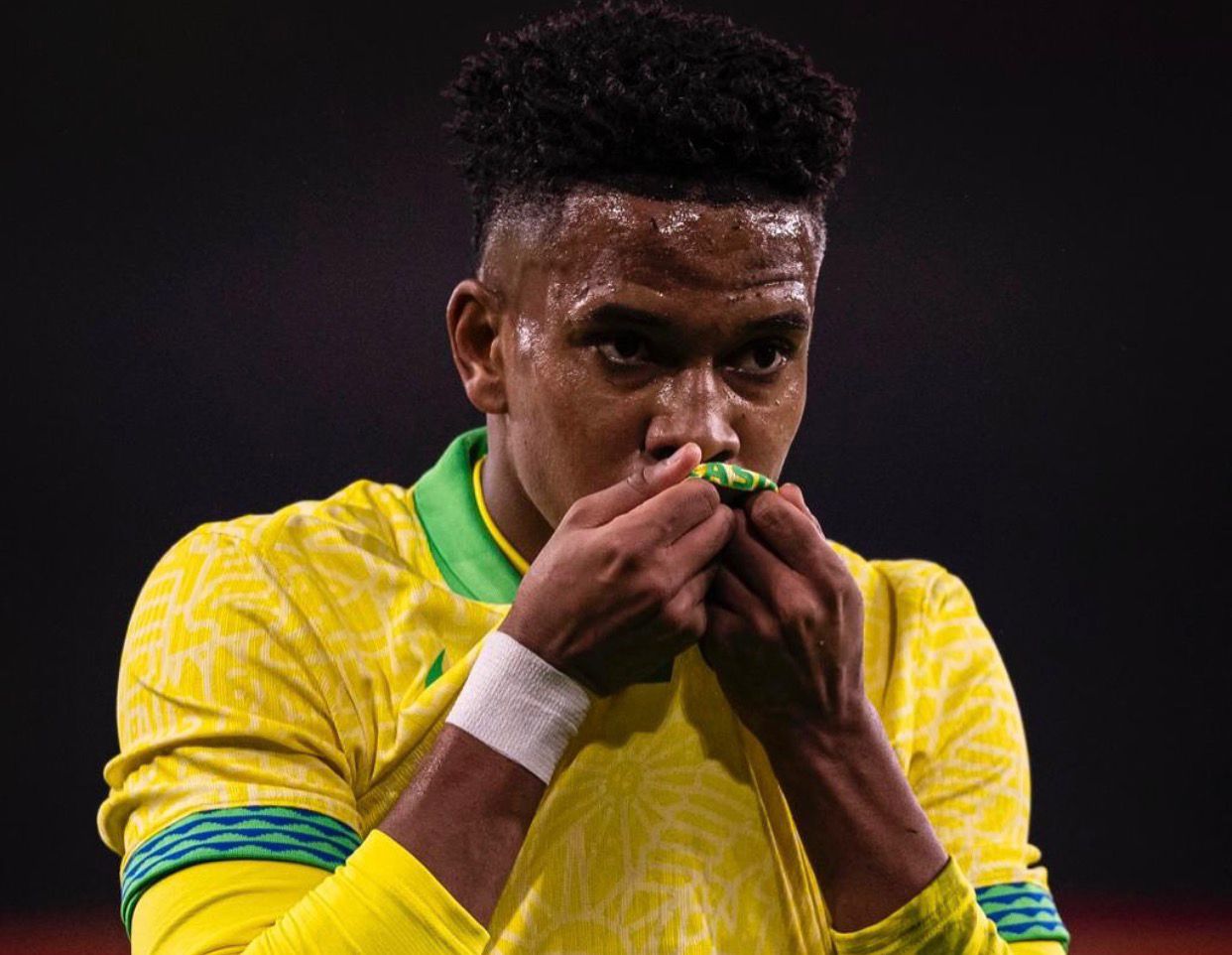 Estêvão sofre lesão grave na coxa e pode ficar fora da Copa do Mundo