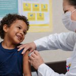 Dia Mundial da Saúde: veja quais vacinas você deve tomar em cada fase da vida