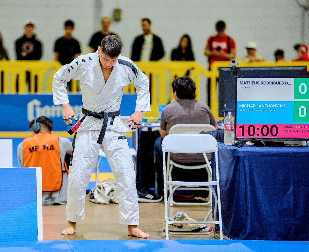 Atleta amazonense Matheus Lima em competição de jiu-jítsu