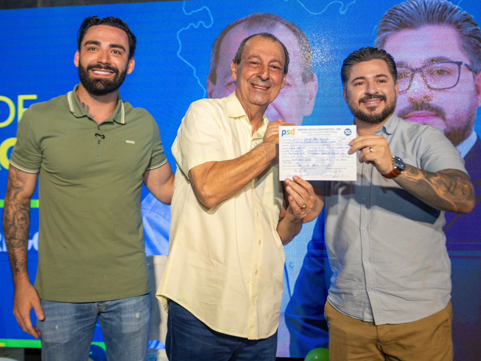 Omar Aziz participa de filiação do vereador Amauri Gomes ao PSD em Manaus