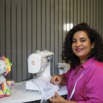 Jornalista cria ursos de memória e emociona famílias em Manaus