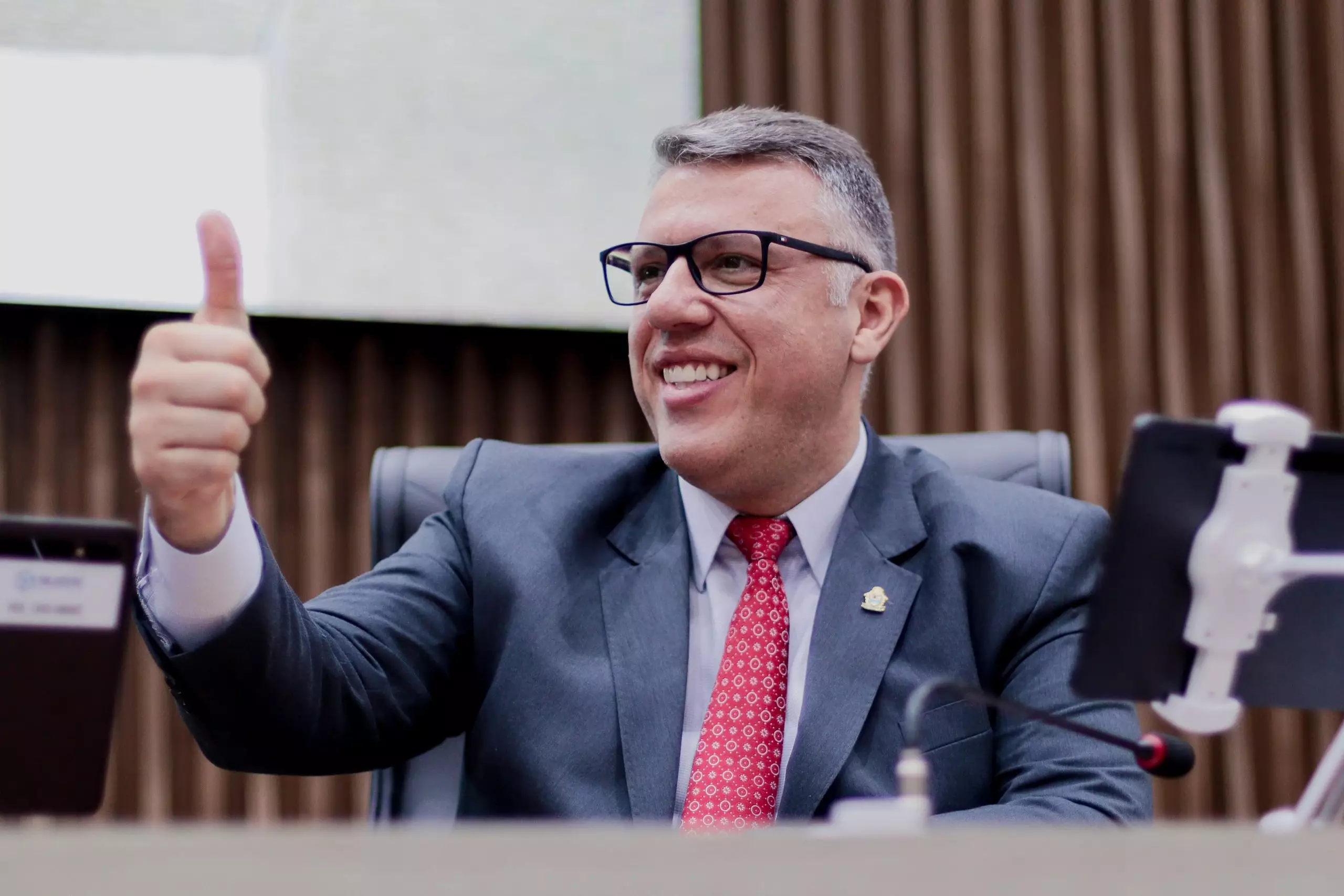 Vereador João Carlos anuncia posse como deputado federal em Brasília, na vaga de Silas