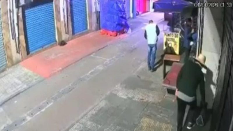 VÍDEO: Grupo criminoso tenta furtar joalheria no Centro de Manaus