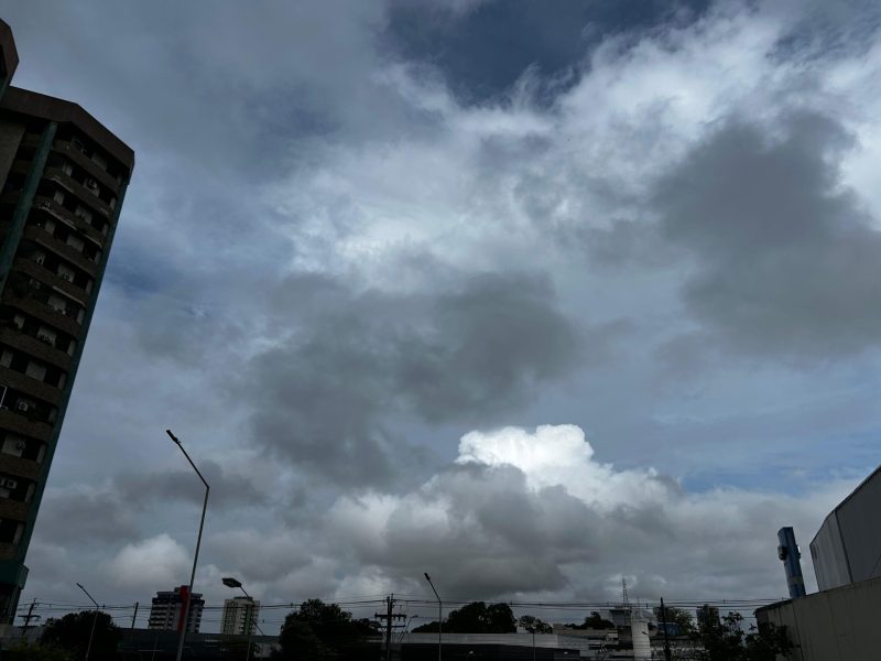 Defesa Civil emite alerta moderado para chuva intensa em Manaus