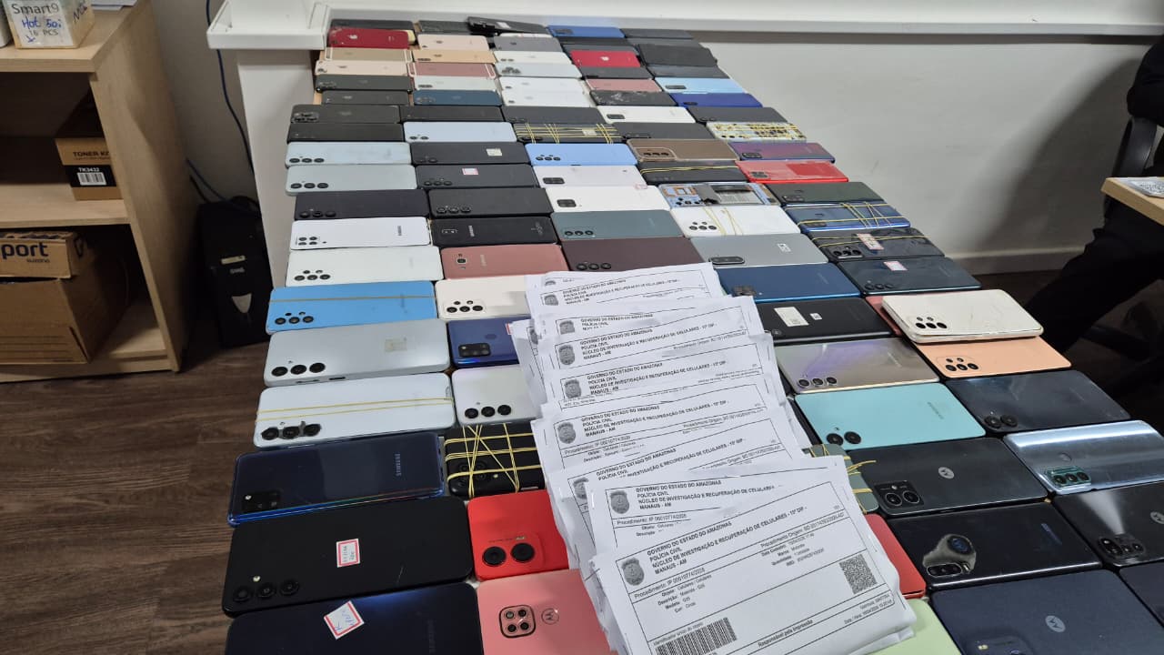 Polícia prende microempresário por receptação e apreende 180 celulares no AM