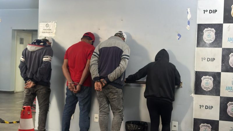 VÍDEO: Grupo é preso com mais de 100 kg de maconha ao desembarcar na Balsa Amarela em Manaus