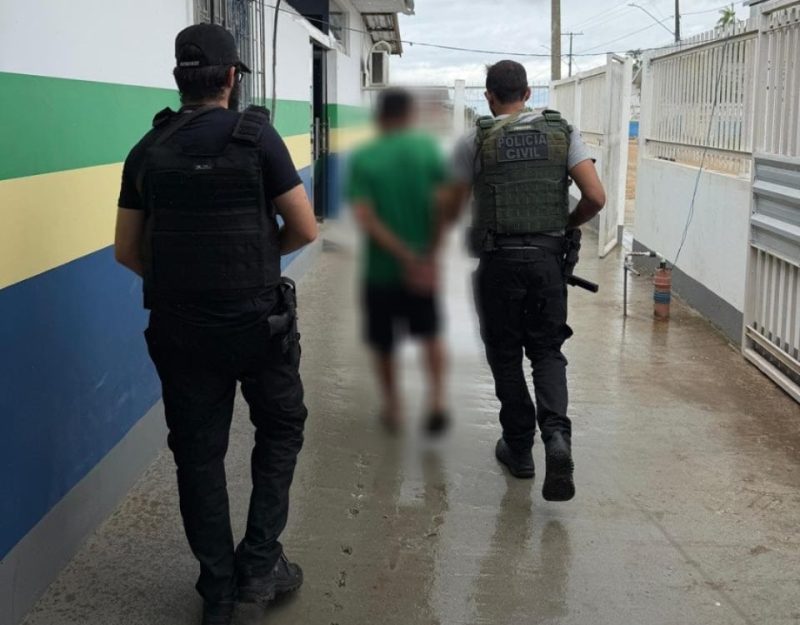 Padrasto é preso suspeito de estuprar a enteada durante viagem de canoa no interior do Amazonas