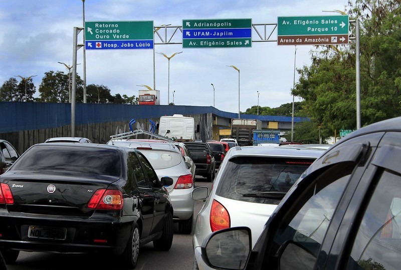 Soluções para o trânsito de Manaus passam por menos carro e mais integração