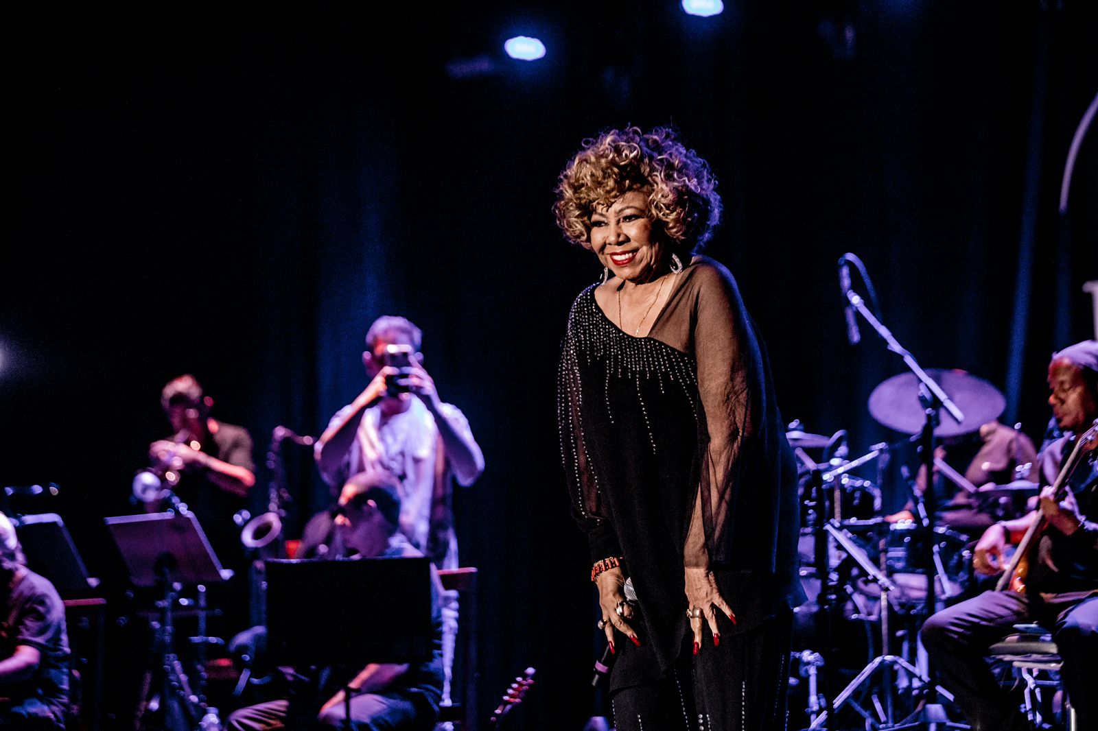 Alcione faz show em Manaus no Dia do Trabalhador