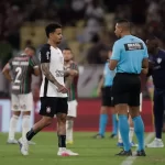 Allan, do Corinthians, é punido pelo STJD após gesto obsceno