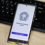 Pesquisa revela que brasileiro prefere emprego com carteira assinada