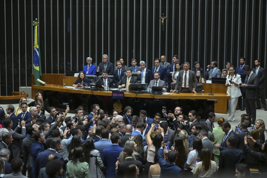 Bancada do AM apoia derrubada de veto sobre PL da Dosimetria