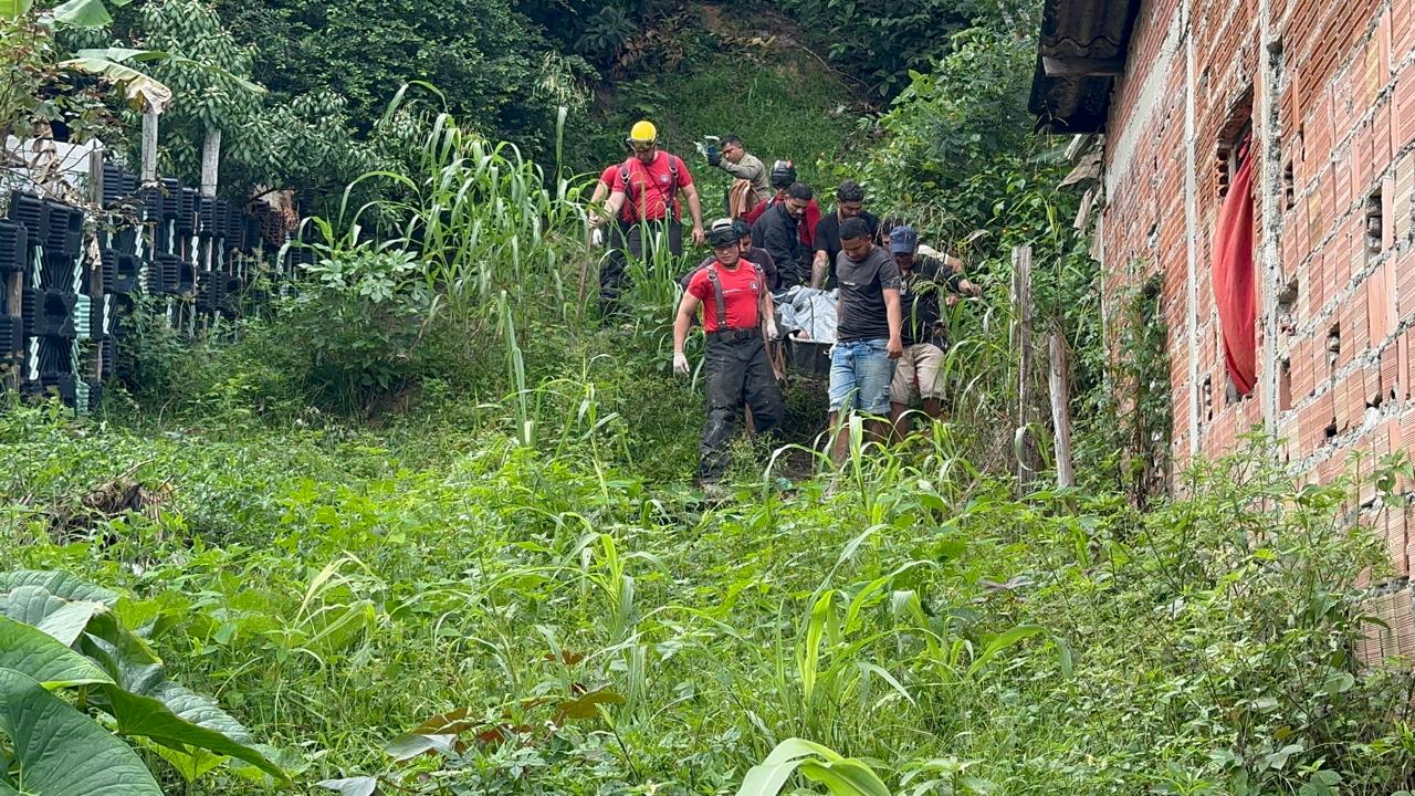 Corpo de motorista desaparecido é encontrado em área de mata em Manaus