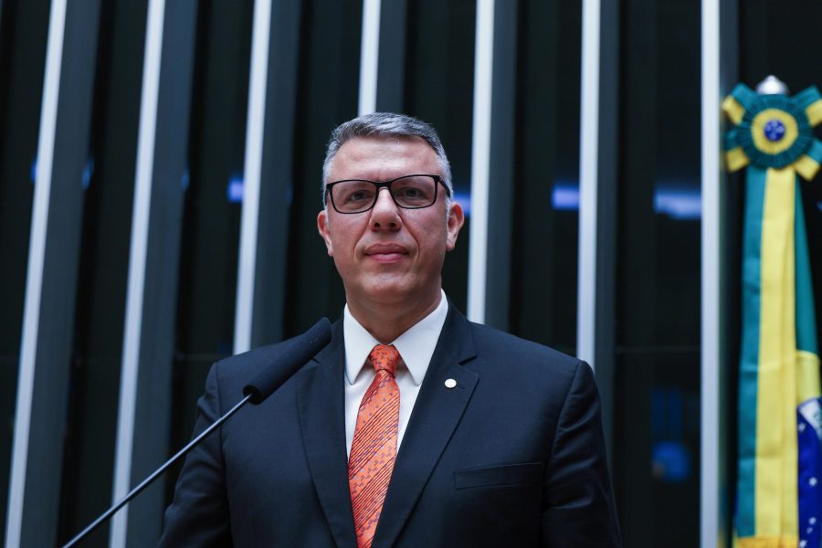 Deputado João Carlos alerta sobre riscos de motos aquáticas em Lábrea