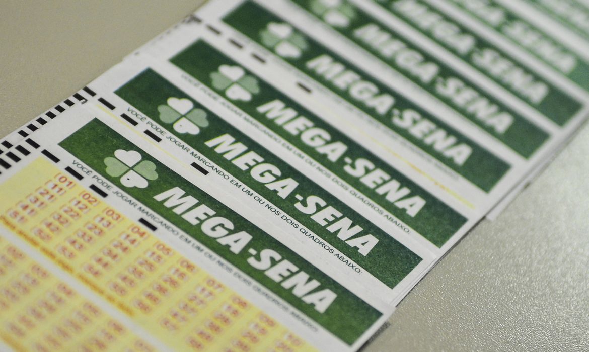 Mega-Sena acumula e prêmio vai a R$ 115 milhões
