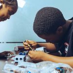 Por Que Mais Meninas Estão Entrando em Espaços de Aprendizado em Tecnologia e Games