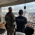 Sargento da PM e venezuelano são presos por lavar dinheiro no AM