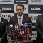 Brasil e EUA firmam acordo contra tráfico de armas e drogas