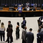 Câmara aprova renovação automática da CNH para motorista sem multas
