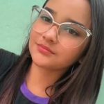 Adolescente morre após sofrer descarga elétrica enquanto usava chapinha