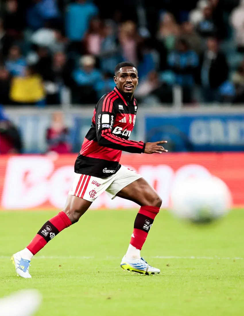 Flamengo perde volantes e acumula problemas em competições