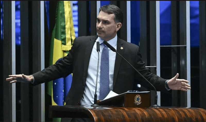 Flávio Bolsonaro-Donald Trump-viagem