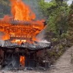 Incêndio destrói salão de templo que abrigava chama eterna no Japão
