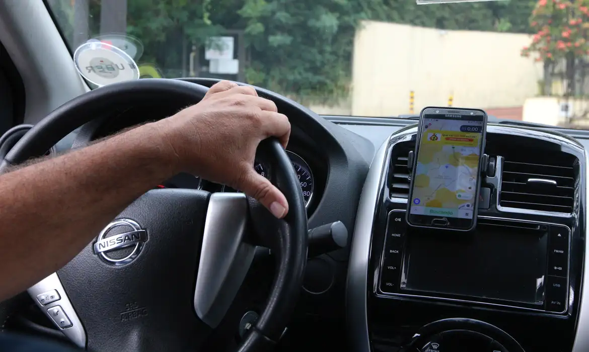 Entenda como funciona o ‘Move Aplicativos’ para motoristas e taxistas