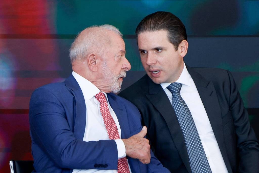 Fim da escala 6×1 pode ocorrer em duas etapas no Brasil