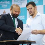 Prefeito Renato Junior durante lançamento do Proesc 2026 em Manaus