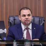 Sem oposição, Roberto Cidade é eleito governador-tampão do Amazonas