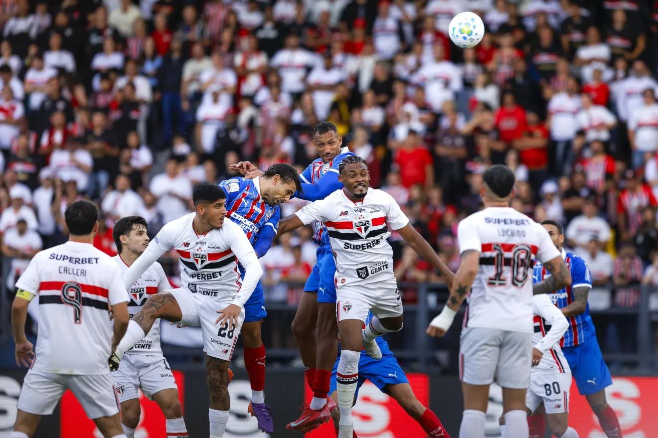 São Paulo e Bahia ficam no 2 a 2 em jogo movimentado pelo Brasileirão