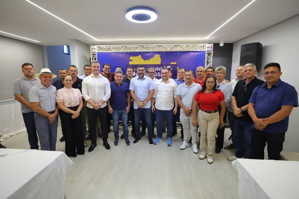 Wilson Lima reuniu prefeitos e vice-prefeitos da Federação União Progressista durante encontro político no Amazonas.