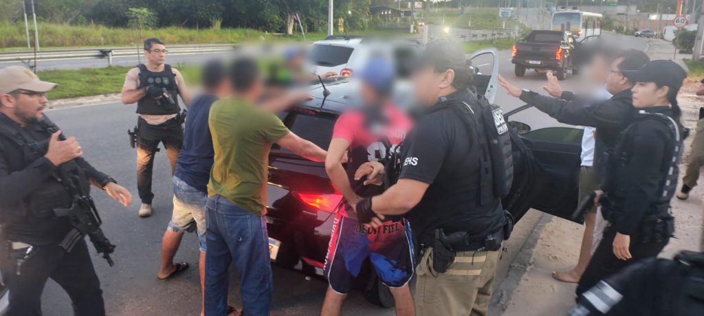 Dupla é presa por participação na execução de PM aposentado e amigo em Manaus