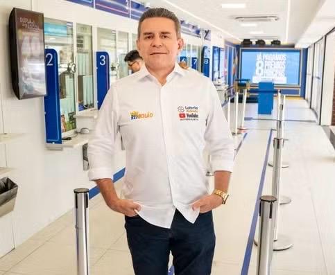 Dono de lotérica leva bolão milionário da Mega-Sena com apostadores até de Manaus