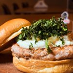 Dia do Hambúrguer: Pork Burger de porco custa R$ 3 em Manaus