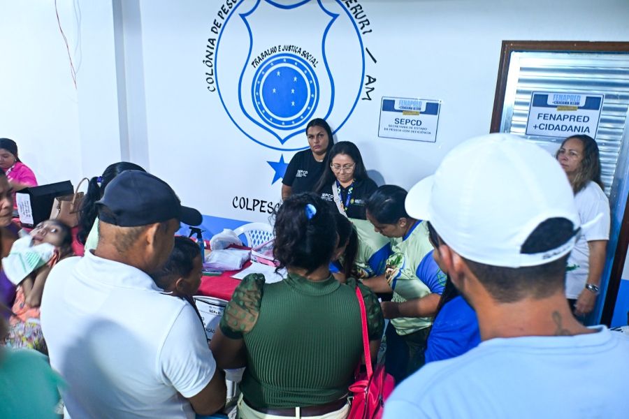 Moradores de Beruri recebem atendimentos sociais Moradores de Beruri recebem atendimentos sociais